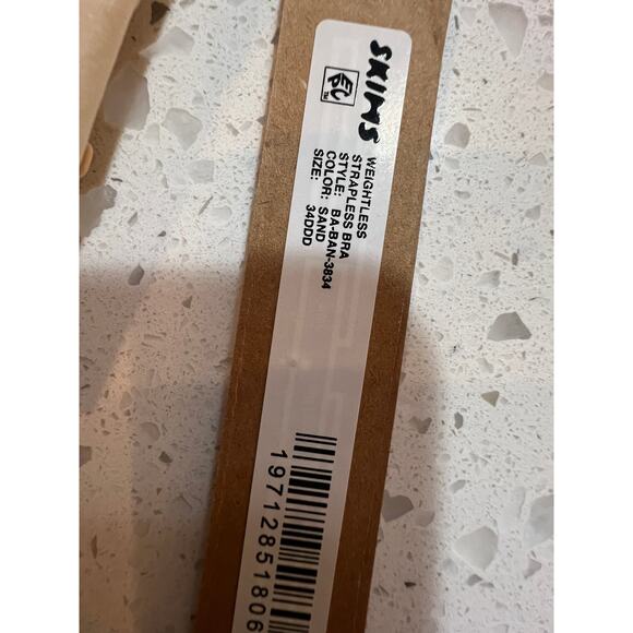 nwt skims sand color bra strapless bra 34DDD - Picture 4 of 6